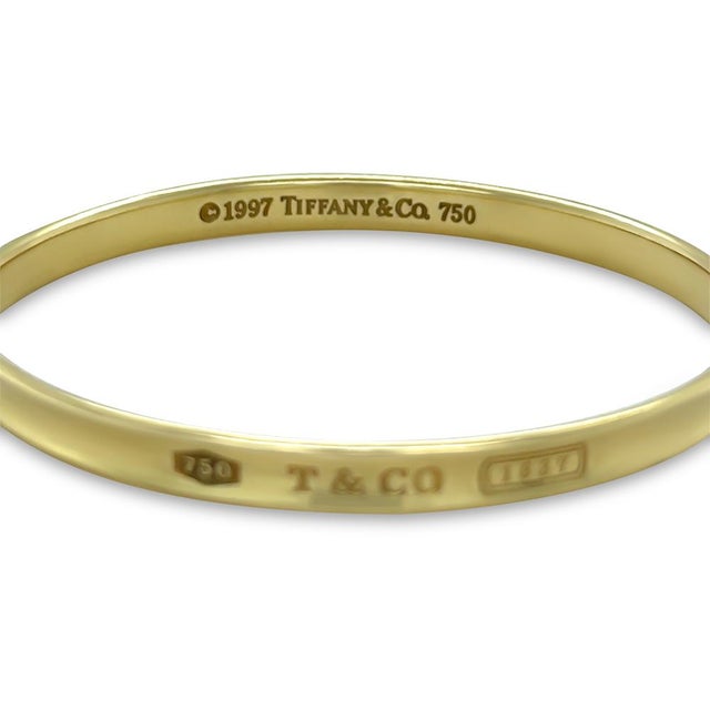 Contemporary Tiffany & Co. 18ct Yellow Gold 1837 Bangle 29.53g For Sale - Image 3 of 9
