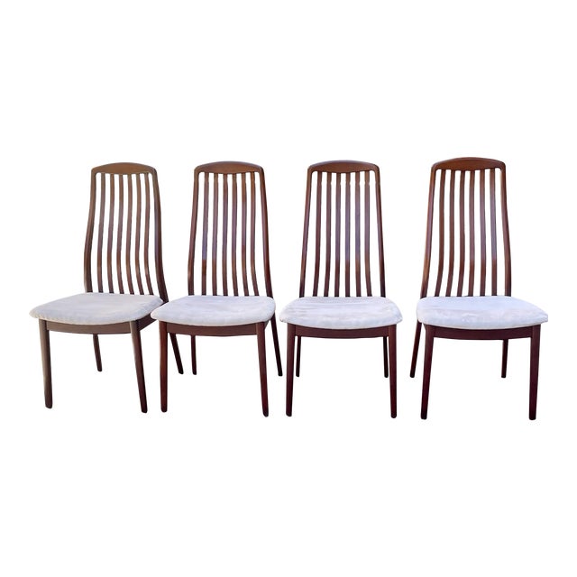 Vintage Mid Century Danish (?) Rosewood Dining Chairs.. Set of 4 For Sale