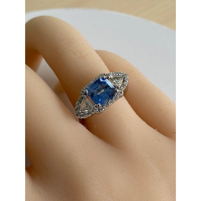 Blue Emerald Shaped Ceylon Sapphire Diamond 3.75 Carat 18 Karat Gold Cocktail Ring Size 6 For Sale - Image 8 of 8