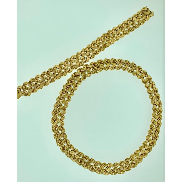Late 20th Century Boucheron Two-Piece Necklace and Bangle Set in 18 Karat Yellow Gold 165 Grams For Sale - Image 4 of 18