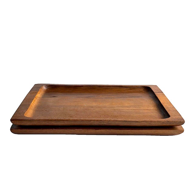 Vintage Hand-Carved Teak Wood Trays, a Pair For Sale In Miami - Image 6 of 8