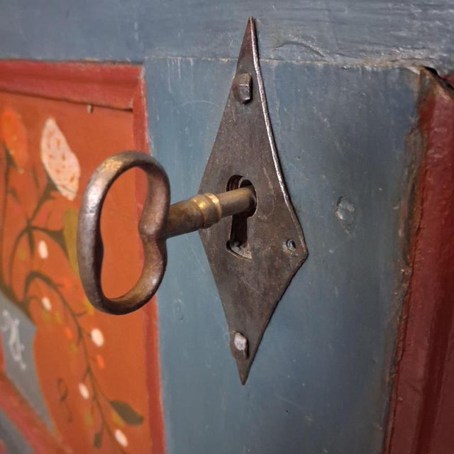 Antique Farmers Chest with Floral Folk Painting, 1800s For Sale - Image 12 of 18