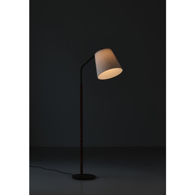 Gold Scandianvian Art Deco Floor Lamp in Brass and Birch Veneer, Denmark, 1930s For Sale - Image 8 of 16