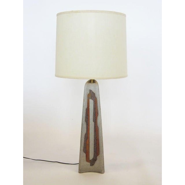 Mid-Century Modern Ceramic table lamp by Rita Sargen For Sale - Image 3 of 8