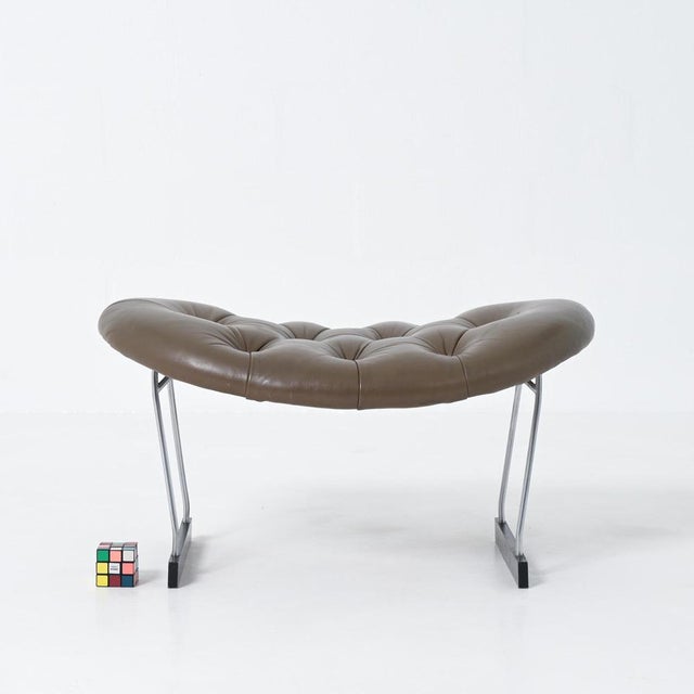 F592 Ottoman in Leather by Geoffrey Harcourt for Artifort, 1960s For Sale - Image 6 of 18