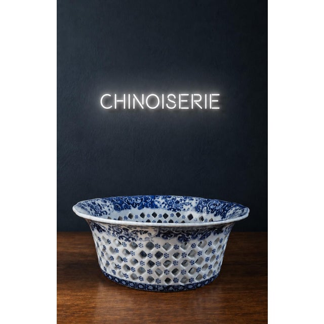English Blue and White Transfer-Printed Pierced Pearlware Basket, 1800s For Sale - Image 6 of 6
