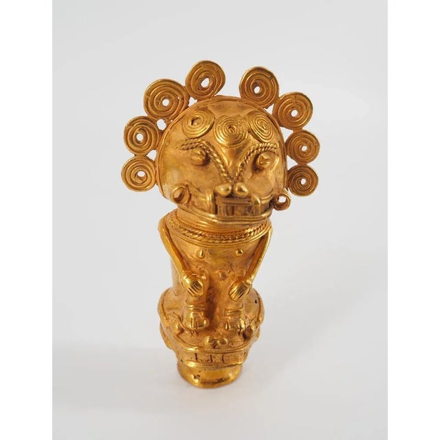 Colombian Taïrona Tumbaga Statuette of Servant of the Deities For Sale - Image 6 of 7
