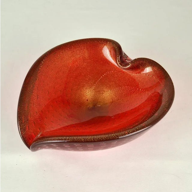 1960s Murano Sommerso Glass and Gold Leaf Bowl attributed to Flavio Poli for Seguso, Italy, 1960s For Sale - Image 5 of 12