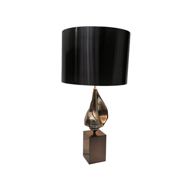 Silvered bronze shell lamp signed by the Parisian manufacturer Maison Charles (founded in 1908, renowned for its high-end...