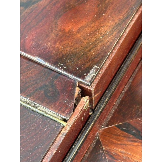 Large English Regency Sarcophagus Shaped Rosewood Tea Caddy, Circa 1830 For Sale - Image 13 of 14