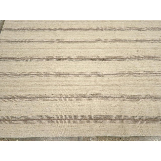 Mid 20th Century Galerie Shabab Collection Mid-20th Century Turkish Flatweave Kilim Room Size Rug For Sale - Image 5 of 8