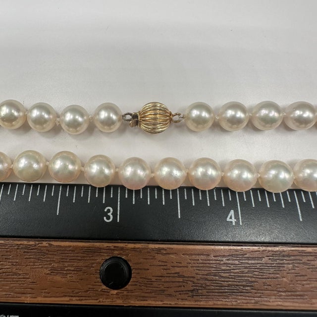 Akoya Cultured Pearl Strand in 14kt Yellow Gold – 6.5–7mm, 18in, Pre-Loved For Sale - Image 4 of 4