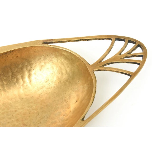Vintage Mid Century Modern Abstract Sculptural Bird Brass Bowl Hand Hammered Hand Wrought For Sale In Miami - Image 6 of 10