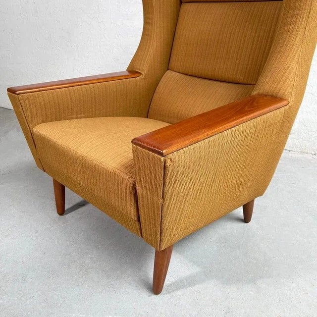 Goldenrod 1950s Mid Century Modern Wingback Lounge Chair For Sale - Image 8 of 12