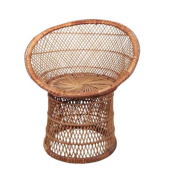 Chic woven wicker lounge, or side, chair in very good, original, clean and ready to use condition, showing only light...