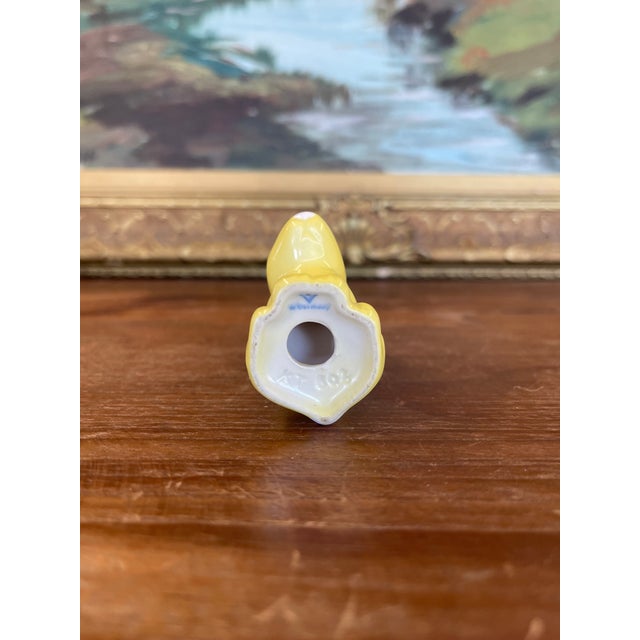 Vintage Mid-Century Yellow Porcelain Bunny Figurine by Villeroy & Boch, Germany. For Sale - Image 10 of 10
