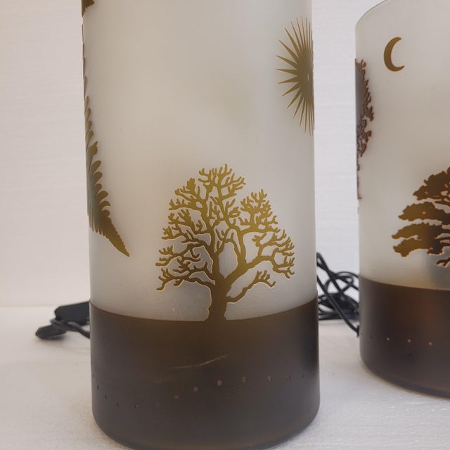 Forest Green Table Lamps in Bent and Acid-Etched Glass by F.J., France, 1970s, Set of 2 For Sale - Image 8 of 18