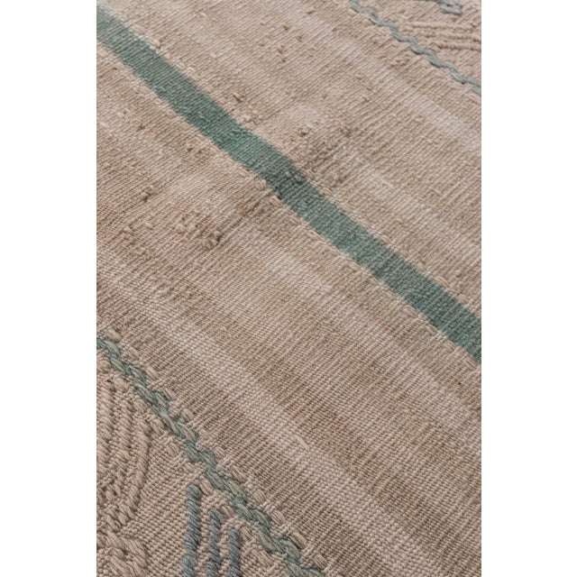 Contemporary Vintage Circa 1940 Tan Turkish Kilim Flatweave Rug 4ft 8in X 9ft 4in For Sale - Image 3 of 14