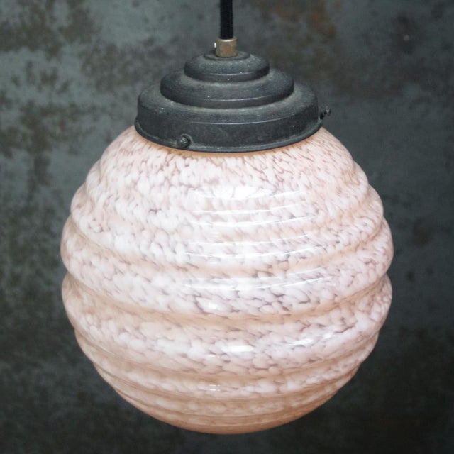 1950s French Pink Reeded Clichy Glass Pendant Lamp For Sale - Image 5 of 8