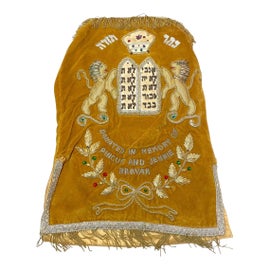 Example of Religious Fabric Trims and Tassels