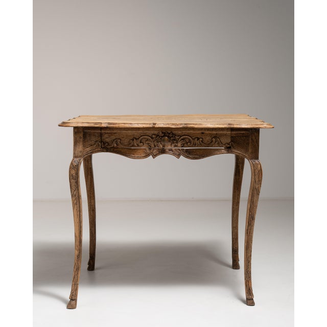 Amber 19th Century France Louis XV Amber Wood Side Table For Sale - Image 8 of 15