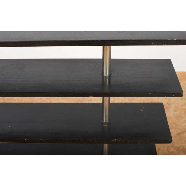 Freestanding Shelving Unit in Nickel-Plated Steel Tube Frame and Wood Shelves, 1930s For Sale - Image 6 of 17