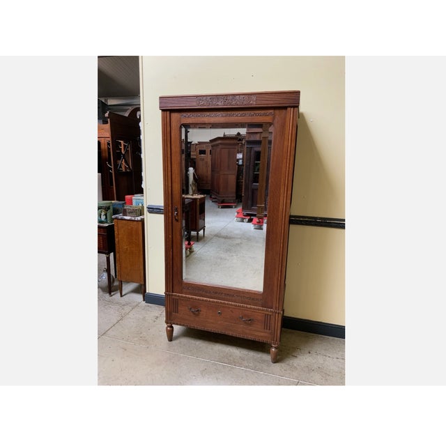1930s Vintage Art Deco Wardrobe in Oak, 1930 For Sale - Image 5 of 10