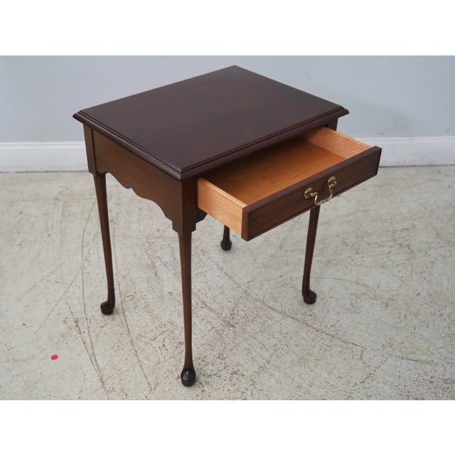 Queen Anne Quality Mahogany 1 Drawer Nightstand or End Table For Sale - Image 3 of 12