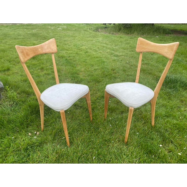 The seat is covered with ecru velvet. The chairs have been carefully restored. Born in 1916 in Palermo, Italy, the...