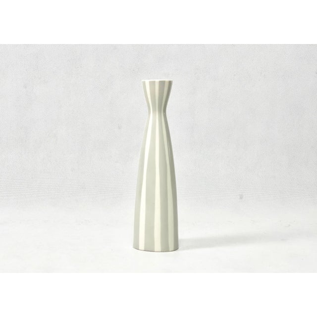 Mid-Century Modern Mid-Century Vase from Veb Porzellanwerk Lichte, 1950s For Sale - Image 3 of 7
