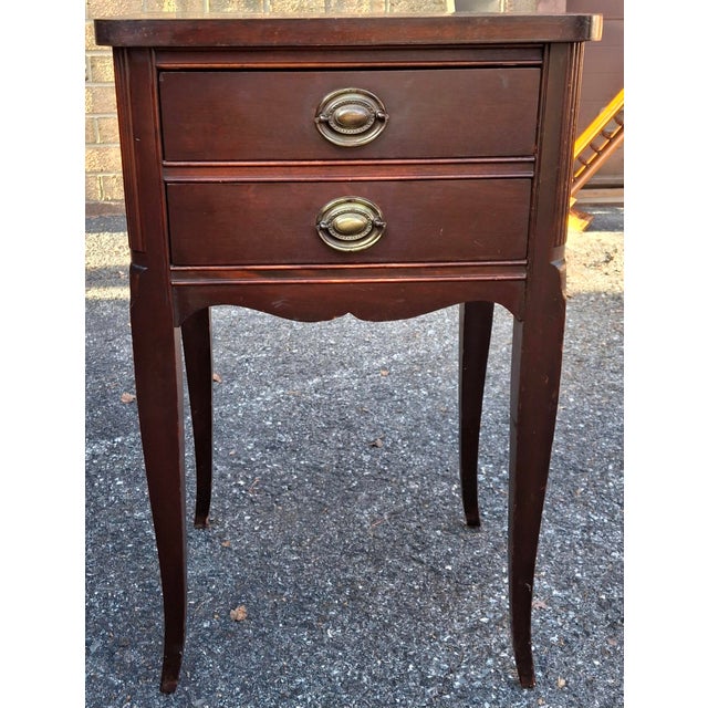 1940s Federal Style Stained Mahogany Two-Drawer Side Table Nightstand, Circa 1940s For Sale - Image 5 of 12