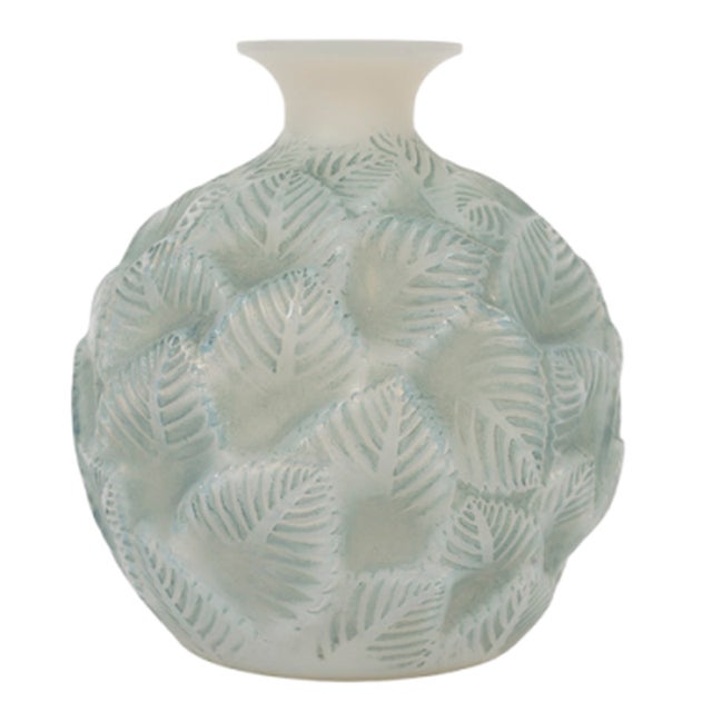 Ormeaux Vase in Opalescent Glass by René Lalique, 1926 For Sale - Image 6 of 6
