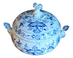 Covered Tureen with Two Handles in Onion Pattern from Meissen, 1970s