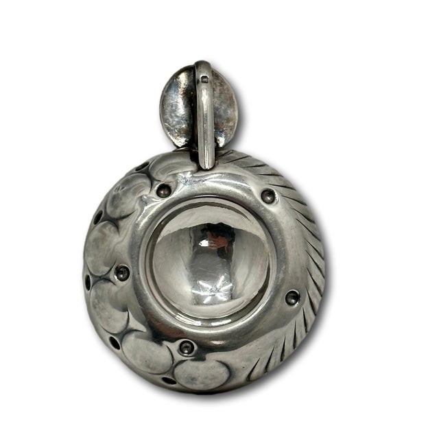 Fine Quality Antique Hand Made Paris France 950 High Grade Sterling Silver Wine Taster Cup Circa 1890s For Sale - Image 12 of 18