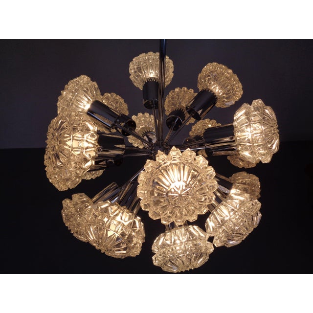 Large Space Age Sputnik Hanging Lamp with 18 Glasses by Richard Essig, Gerrmany, 1960s For Sale - Image 13 of 18