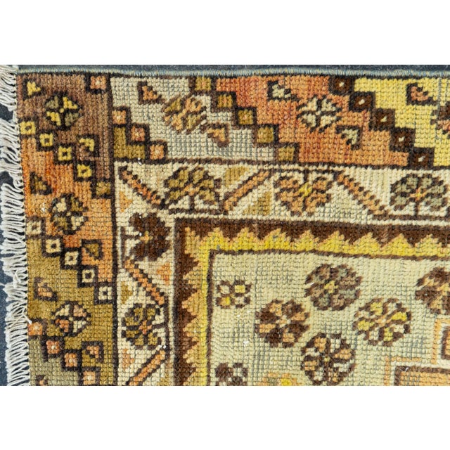 Turkish Turkish Vintage Rug 3'3" x 5'10" #19811 For Sale - Image 3 of 8
