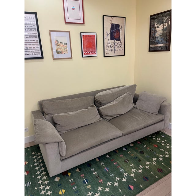 Super comfortable sofa that can fit up to 3 people easily. Has been in a smoke-free, pet-free home.