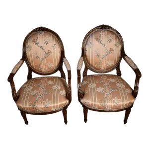 1910s Pair of Antique French Louis XVI Carved Walnut Side Chairs
