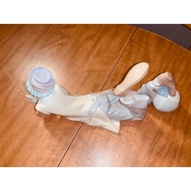 1970s Vintage Lladro Porcelain Clown With Ball Figurine #4618 For Sale - Image 5 of 8