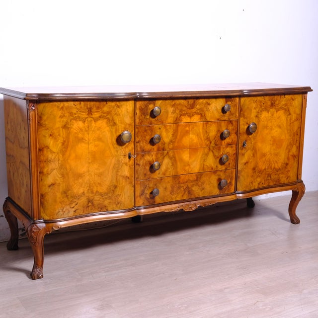 Chippendale Sideboard with 2 Doors 4 Drawers & Illuminated and Mirrored Bar Compartment, 1970s For Sale - Image 5 of 18