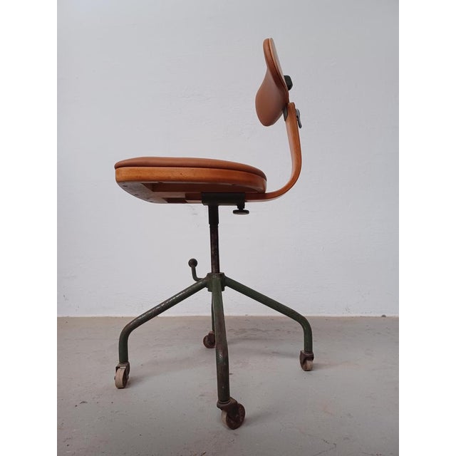 1940s Restored Office or Workshop Chair Reupholstered in Leather from Fritz Hansen, 1940s For Sale - Image 5 of 11