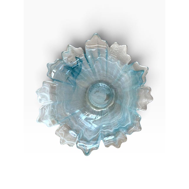 Vintage Blue Art Glass Bowl | Sculptural Ruffled Freeform Rim | Handkerchief Style For Sale - Image 4 of 5