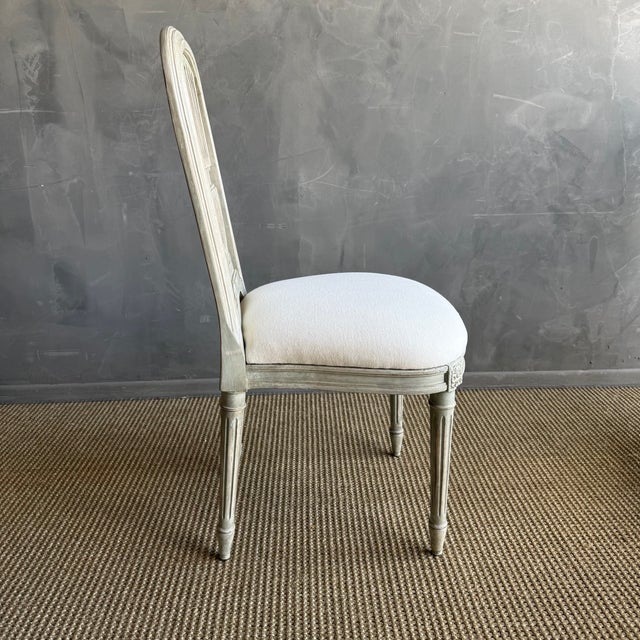 Late 19th Century Set of 4 European Painted Dining Chairs With Linen Upholstery For Sale In Los Angeles - Image 6 of 15