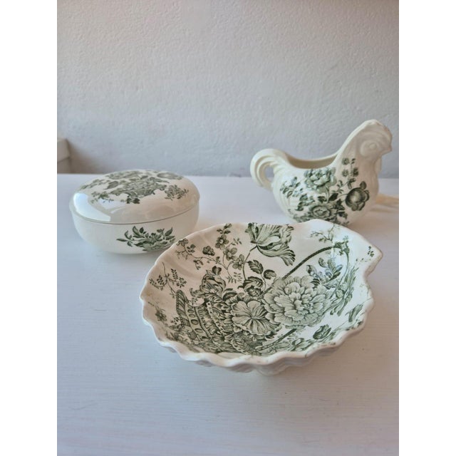 Vintage English Green Transferware Vanity Set by Crown Devon Fieldings, 1940s, Set of 3 For Sale - Image 6 of 15
