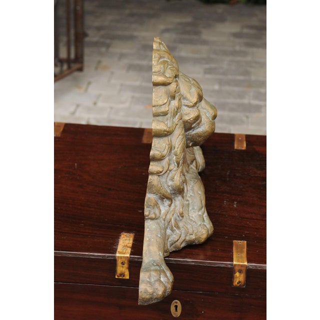English Brass Lion Sculpture from the Late 19th Century in Reclining Position For Sale - Image 11 of 12