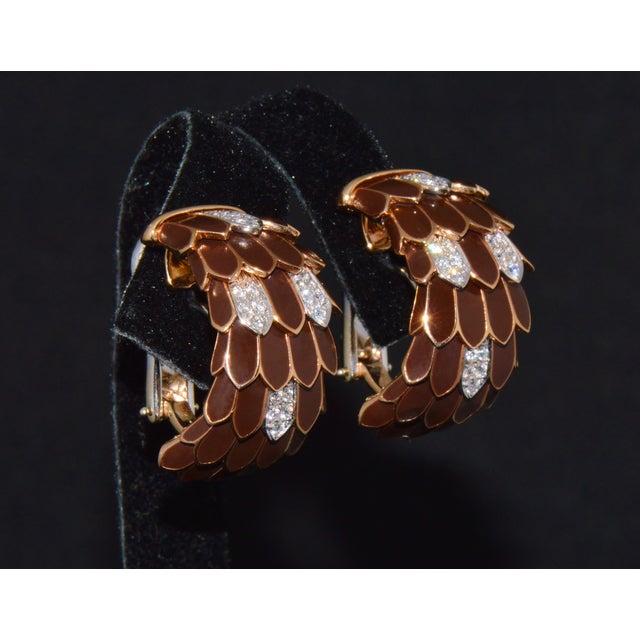 Pair of Vintage Roberto Coin Animalier 0.32ct Natural Diamond Feather Earrings in Solid 18k Rose & White Gold For Sale - Image 9 of 15