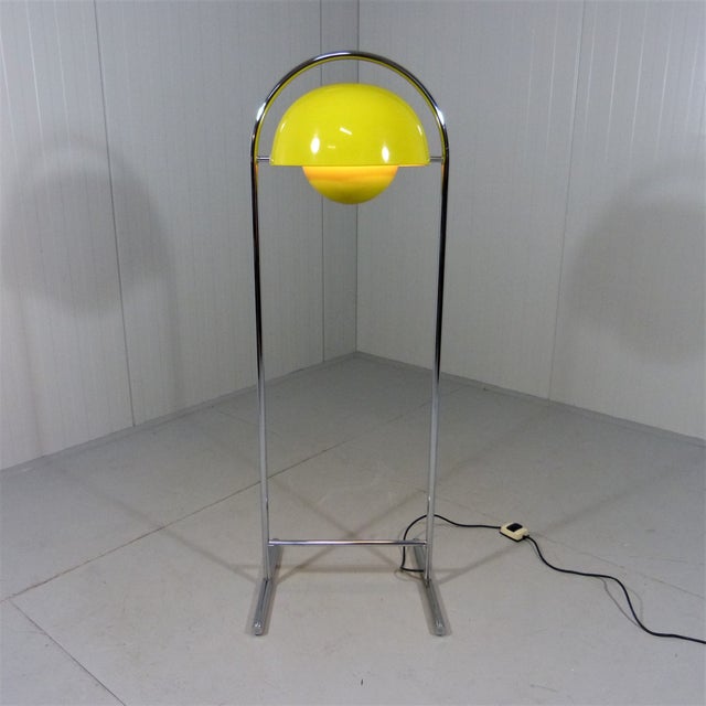 Very special floor lamp in Panton flowerpot style, probably by Cosack, Germany. Large half round yellow shade on top with...