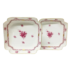 Chinese Bouquet Raspberry Porcelain Square Salad Dishes from Herend Hungary, Set of 2