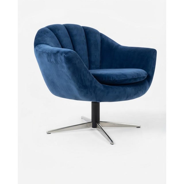 Mid-Century Modern Vintage Hungarian Shell Swivel Lounge Cairs in Blue Velvet with Star Bases, 1970s, Set of 2 For Sale - Image 3 of 4
