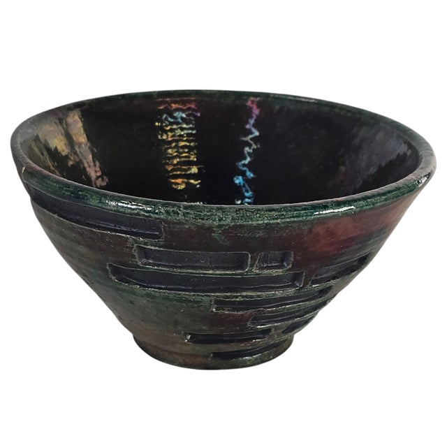 Art Deco Vintage Studio Art Pottery – Iridescent Green & Purple Modern Deco Bowl, Signed 6.5” For Sale - Image 3 of 9